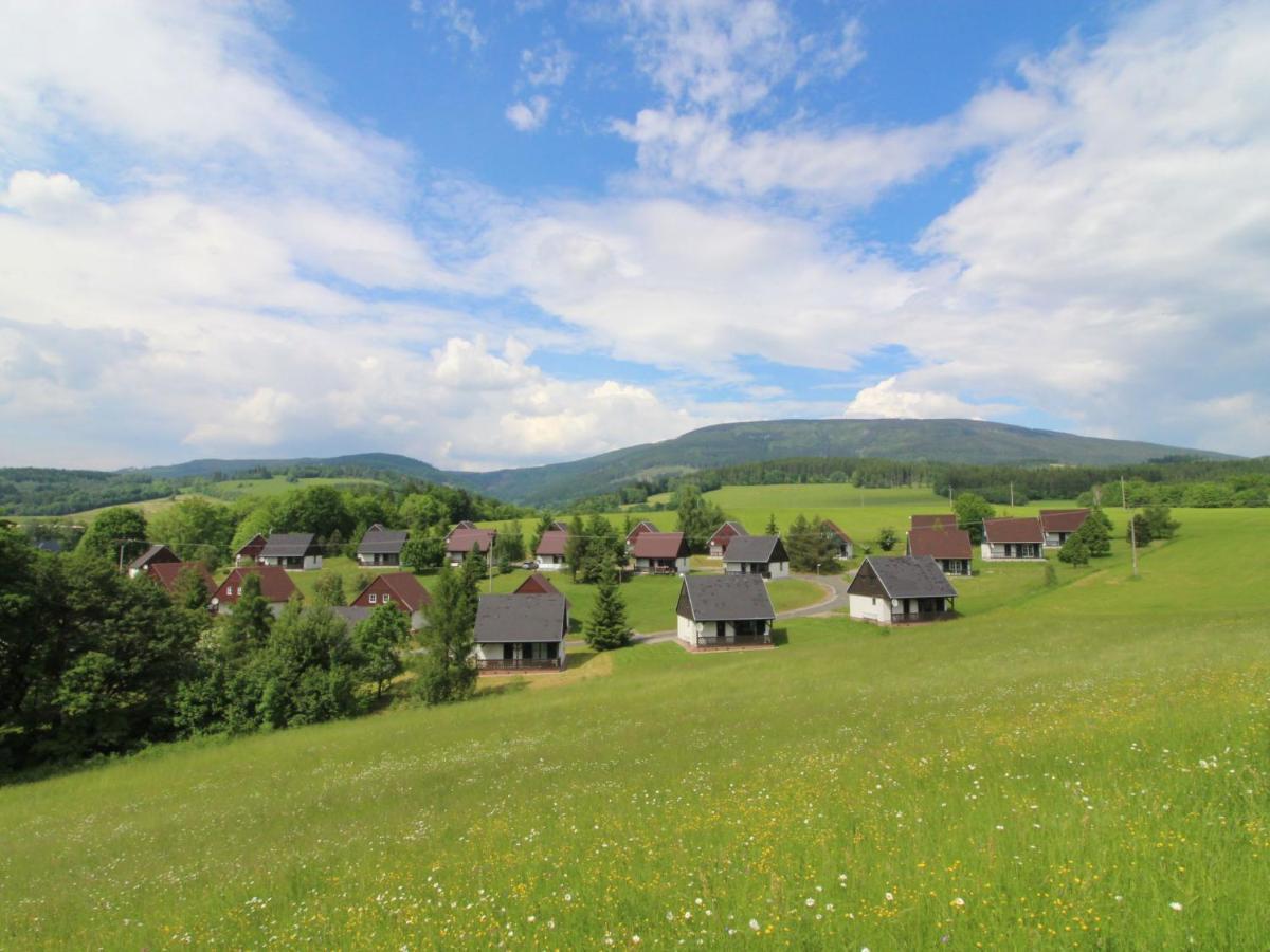 Holiday Home Holiday Hill 42 By Interhome Cista  ภายนอก รูปภาพ