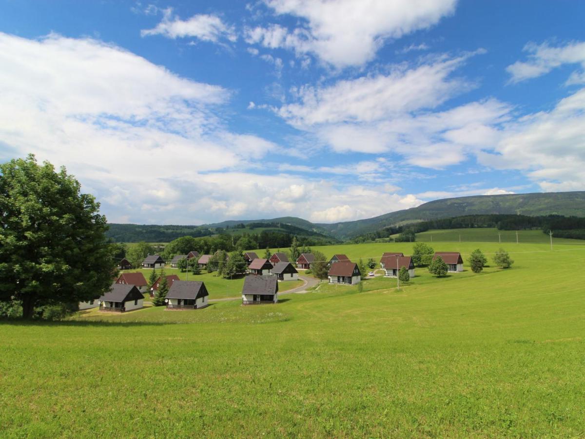 Holiday Home Holiday Hill 42 By Interhome Cista  ภายนอก รูปภาพ