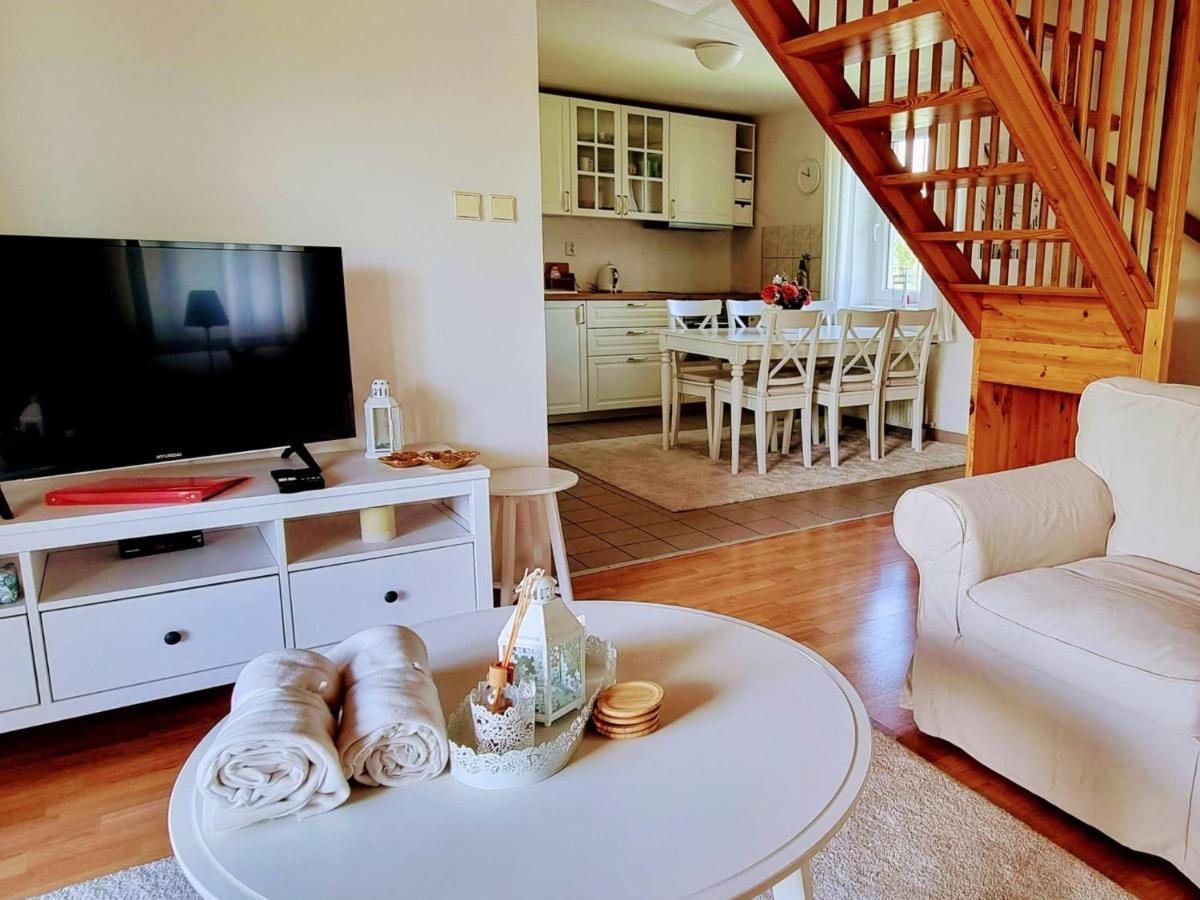 Holiday Home Holiday Hill 42 By Interhome Cista  ภายนอก รูปภาพ